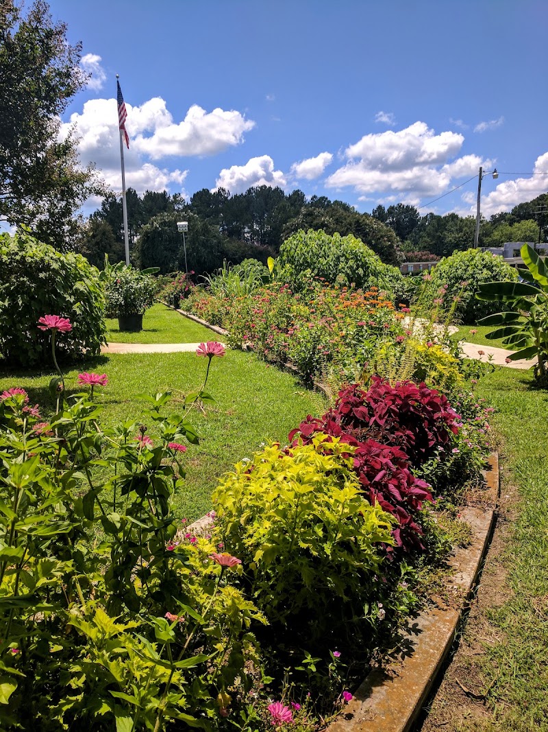 SUMMERFORD HEALTH AND REHAB, LLC nursing home in FALKVILLE, AL - Photo 2 of 5