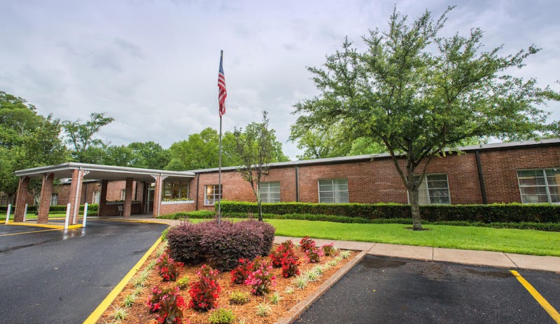 ASHLAND PLACE HEALTH AND REHABILITATION, LLC nursing home in MOBILE, AL - Photo 2 of 5