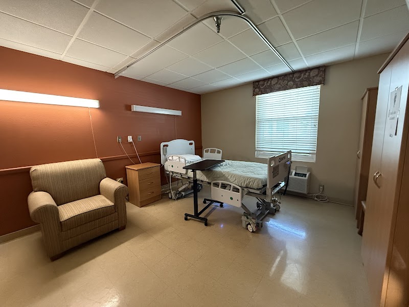 ROCKET CITY REHABILITATION AND HEALTHCARE CENTER nursing home in HUNTSVILLE, AL - Photo 3 of 5