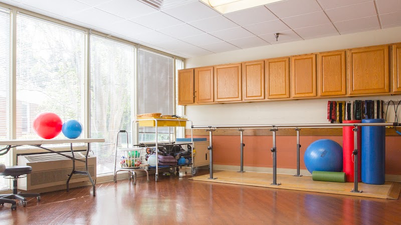 ROCKET CITY REHABILITATION AND HEALTHCARE CENTER nursing home in HUNTSVILLE, AL - Photo 5 of 5