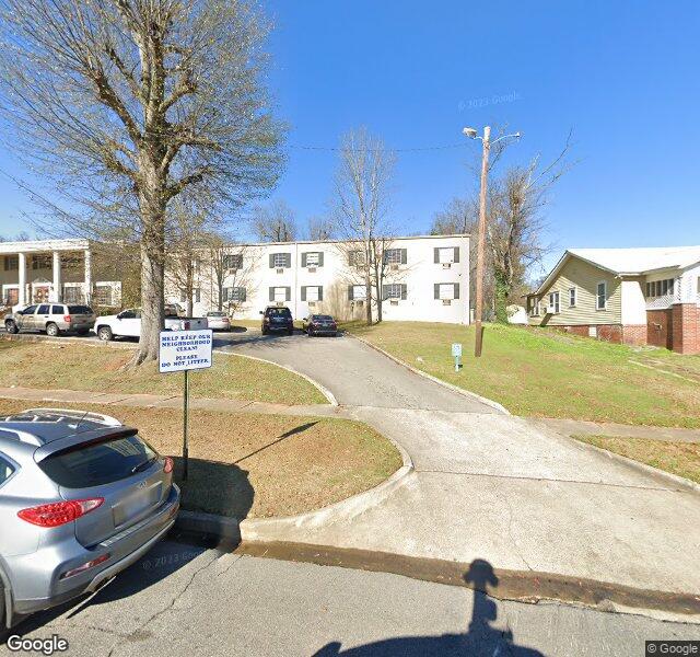 OAK KNOLL HEALTH AND REHABILITATION, LLC nursing home in BIRMINGHAM, AL - Photo 2 of 5