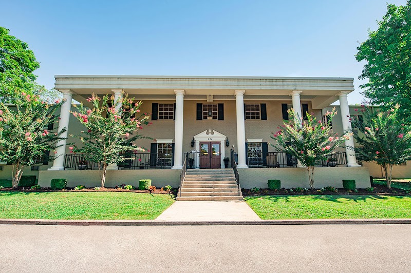 OAK KNOLL HEALTH AND REHABILITATION, LLC nursing home in BIRMINGHAM, AL - Photo 4 of 5