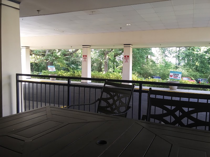 DIVERSICARE OF RIVERCHASE nursing home in BIRMINGHAM, AL - Photo 4 of 5