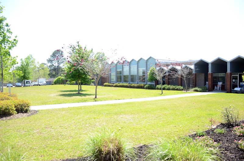 WESLEY PLACE ON HONEYSUCKLE nursing home in DOTHAN, AL - Photo 3 of 5