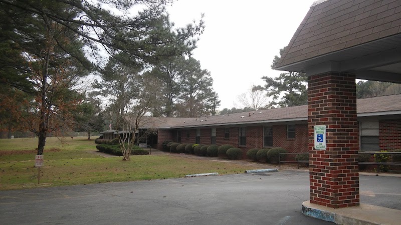 GADSDEN HEALTH AND REHAB CENTER nursing home in GADSDEN, AL - Photo 3 of 5