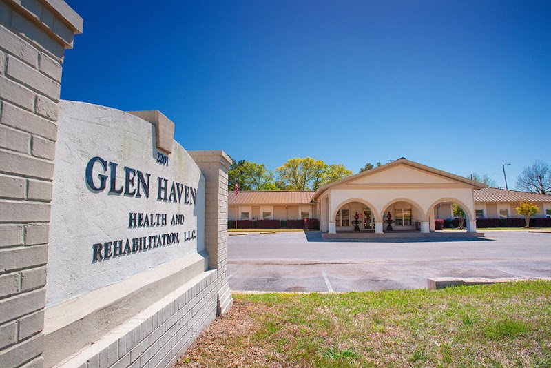 GLEN HAVEN HEALTH AND REHABILITATION, LLC nursing home in NORTHPORT, AL - Photo 2 of 4