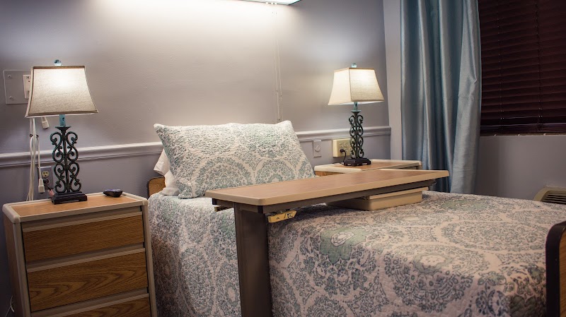 MCGUFFEY HEALTH & REHABILITATION CENTER nursing home in GADSDEN, AL - Photo 4 of 10