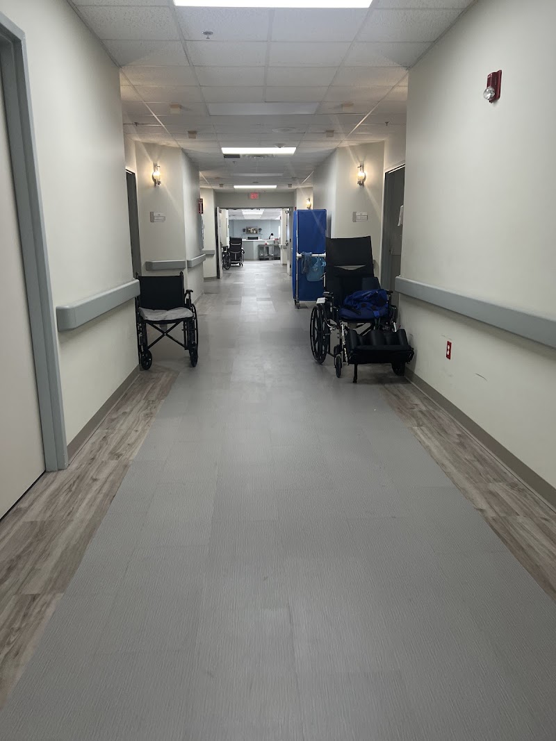 DECATUR HEALTH & REHAB CENTER nursing home in DECATUR, AL - Photo 4 of 5