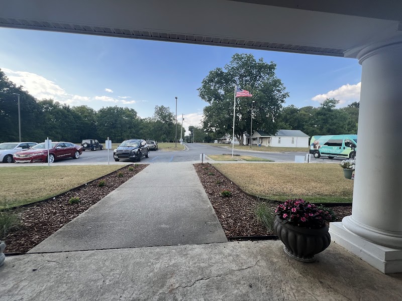 DECATUR HEALTH & REHAB CENTER nursing home in DECATUR, AL - Photo 5 of 5