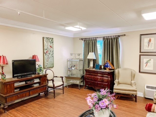 ENGLEWOOD HEALTH CARE CENTER nursing home in MONROEVILLE, AL - Photo 2 of 10