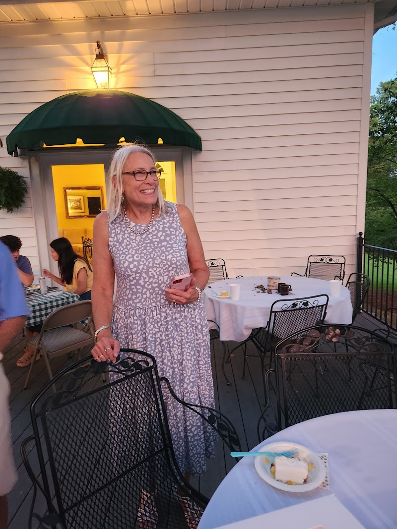 OAKS ON PARKWOOD SKILLED NURSING FACILITY nursing home in BESSEMER, AL - Photo 5 of 5