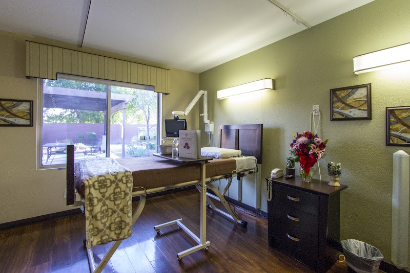 PUEBLO SPRINGS REHABILITATION CENTER nursing home in TUCSON, AZ - Photo 4 of 5