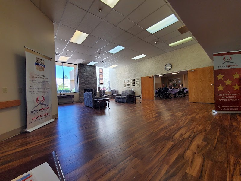 PHOENIX MOUNTAIN POST ACUTE nursing home in PHOENIX, AZ - Photo 3 of 5
