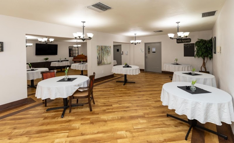 CAMELBACK POST ACUTE CARE AND REHABILITATION nursing home in PHOENIX, AZ - Photo 5 of 5