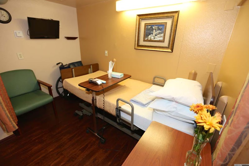 BELLA VITA HEALTH AND REHABILITATION CENTER nursing home in GLENDALE, AZ - Photo 2 of 5