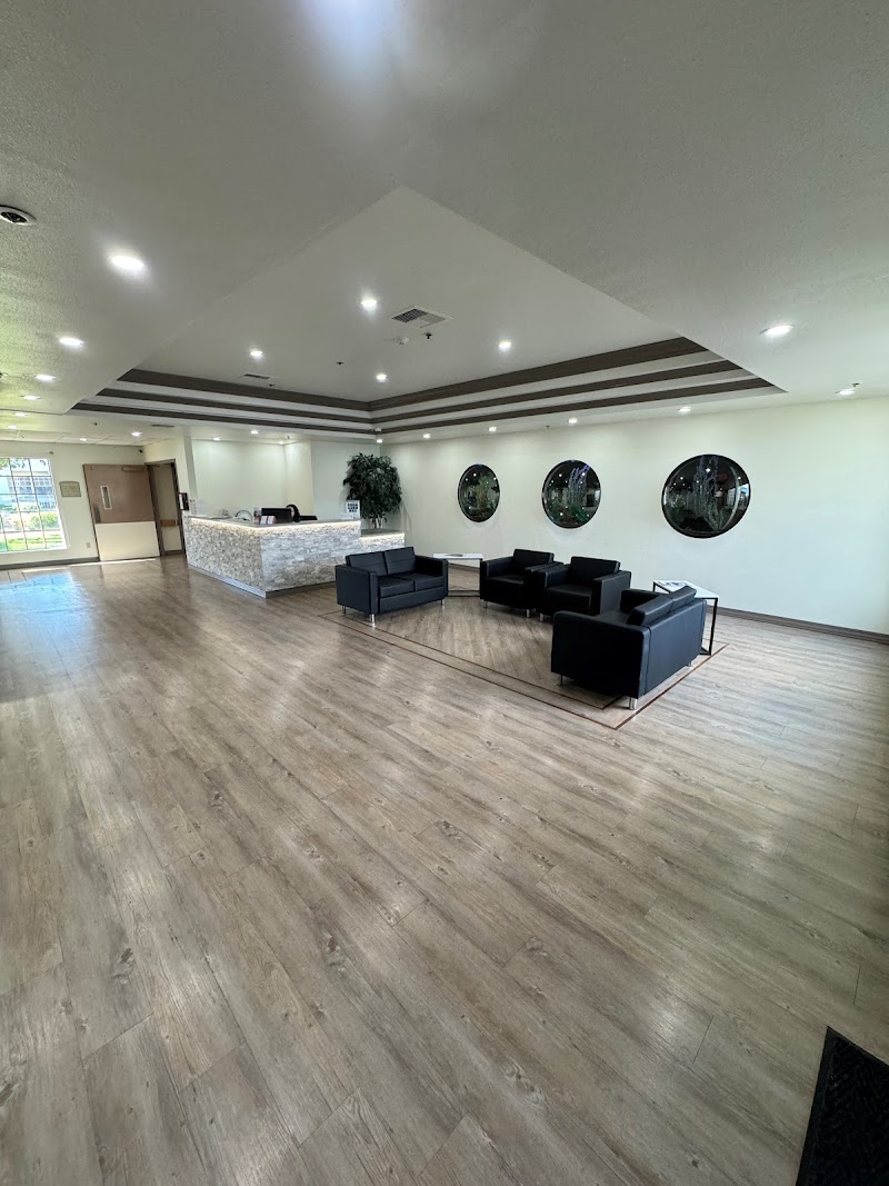 CHANDLER POST ACUTE AND REHABILITATION nursing home in CHANDLER, AZ - Photo 5 of 10