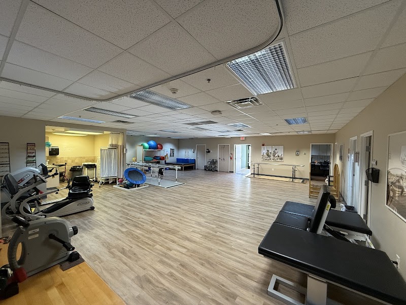 LAKE PLEASANT POST ACUTE REHABILITATION CENTER nursing home in PEORIA, AZ - Photo 3 of 10