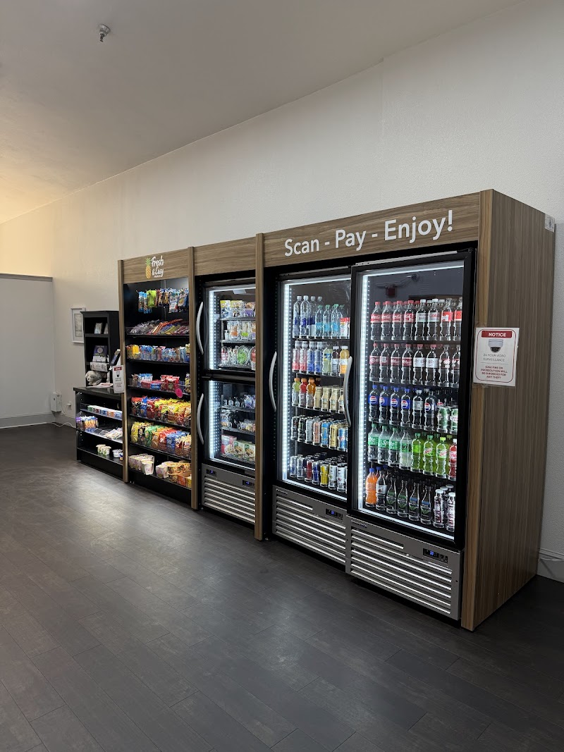 LAKE PLEASANT POST ACUTE REHABILITATION CENTER nursing home in PEORIA, AZ - Photo 4 of 10