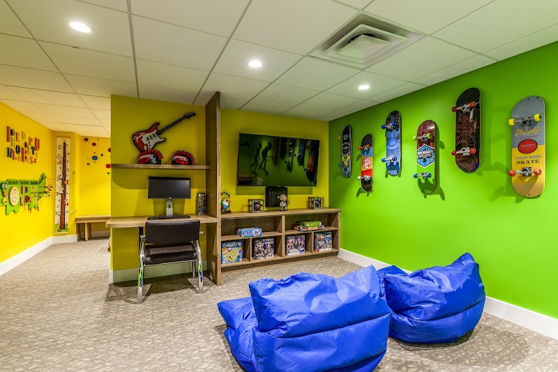 THE REHABILITATION CENTER AT THE PALAZZO nursing home in PHOENIX, AZ - Photo 4 of 5