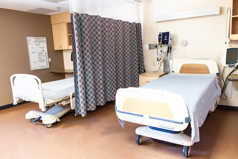 BOSWELL TRANSITIONAL CARE OF CASCADIA nursing home in SUN CITY, AZ - Photo 3 of 10