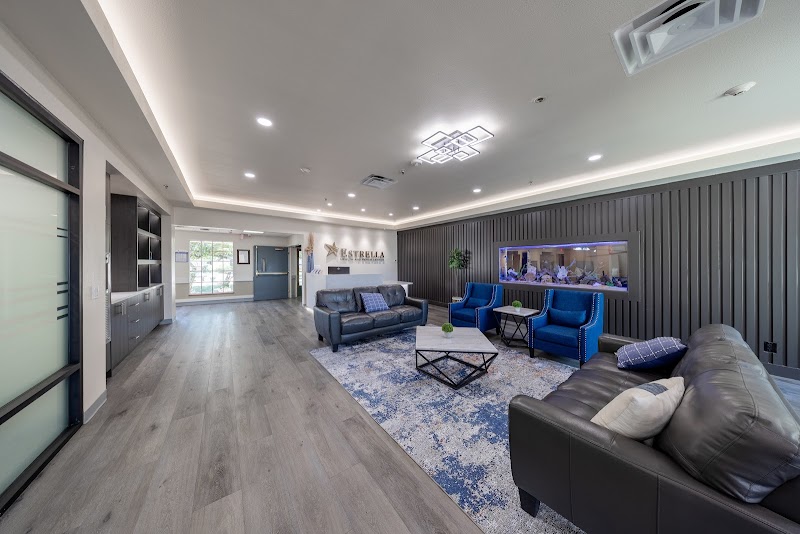 ESTRELLA HEALTH AND REHABILITATION CENTER nursing home in AVONDALE, AZ - Photo 2 of 10