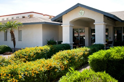CHRISTIAN CARE NURSING CENTER nursing home in PHOENIX, AZ - Photo 4 of 8