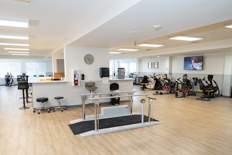 AZ - RIO VISTA POST ACUTE AND REHABILITATION nursing home in PEORIA, AZ - Photo 3 of 10