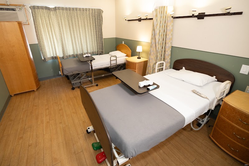 AZ - RIO VISTA POST ACUTE AND REHABILITATION nursing home in PEORIA, AZ - Photo 5 of 10