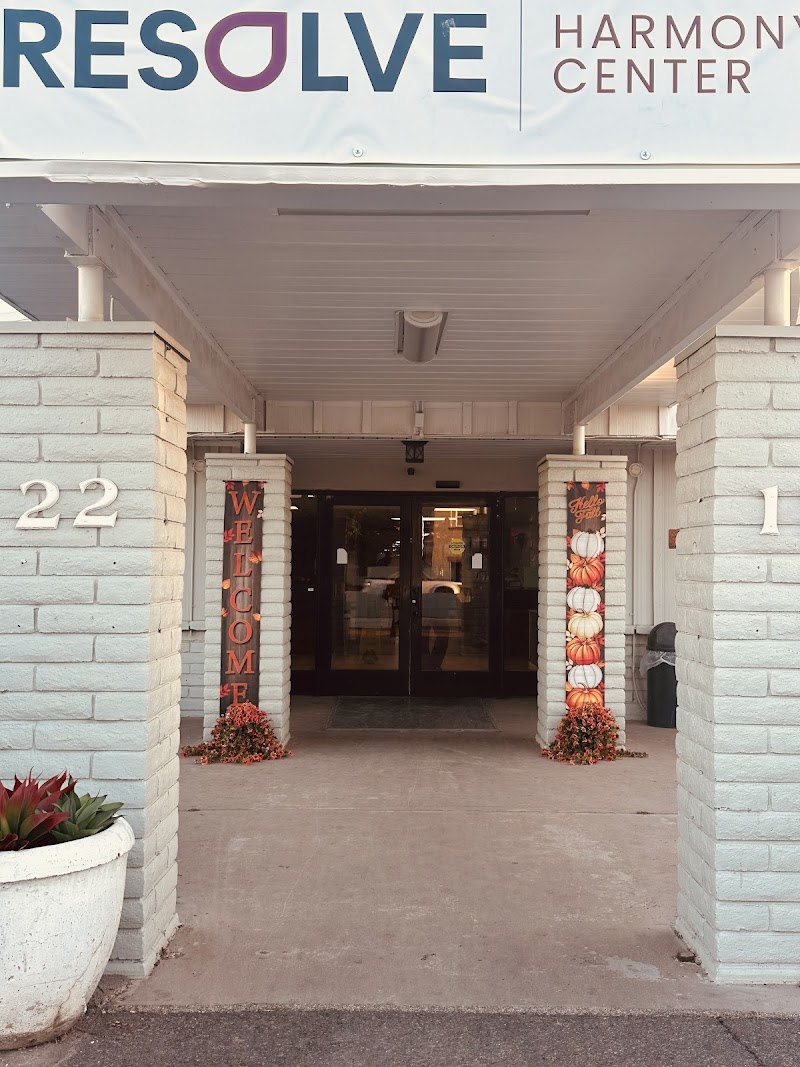 SUNCREST HEALTHCARE CENTER nursing home in PHOENIX, AZ - Photo 2 of 3