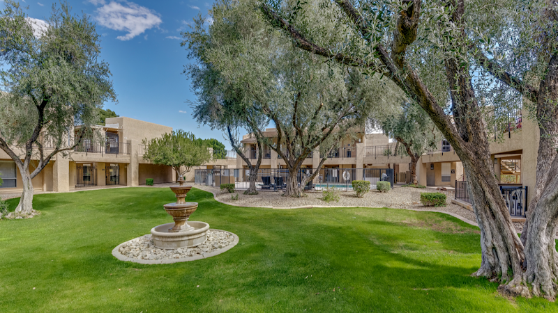 REHAB AT SCOTTSDALE VILLAGE SQUARE nursing home in SCOTTSDALE, AZ - Photo 2 of 5