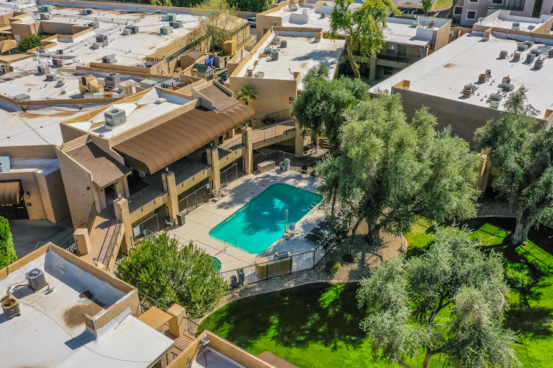 REHAB AT SCOTTSDALE VILLAGE SQUARE nursing home in SCOTTSDALE, AZ - Photo 3 of 5