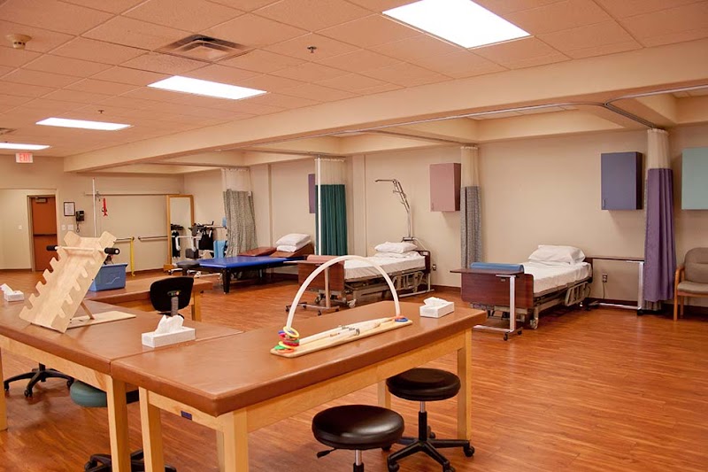 FREEDOM PLAZA CARE CENTER nursing home in PEORIA, AZ - Photo 3 of 7