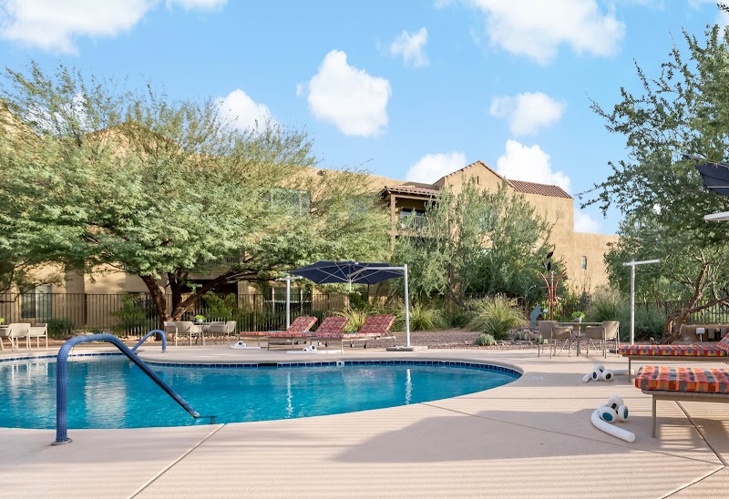 SPLENDIDO AT RANCHO VISTOSO nursing home in TUCSON, AZ - Photo 3 of 10