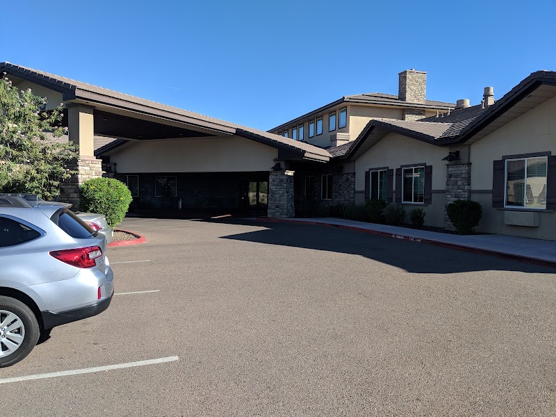 ADVANCED HEALTH CARE OF GLENDALE nursing home in GLENDALE, AZ - Photo 3 of 10