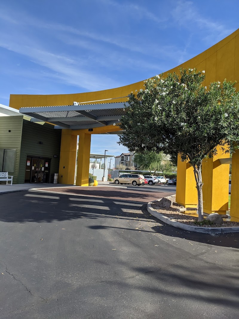 SANTE OF CHANDLER nursing home in CHANDLER, AZ - Photo 3 of 10