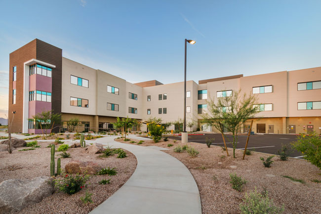 THE CENTER AT VAL VISTA, LLC nursing home in GILBERT, AZ - Photo 4 of 10