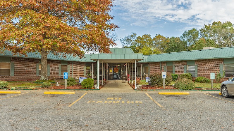 THE BLOSSOMS AT HOT SPRINGS REHAB AND NURSING CENT nursing home in HOT SPRINGS, AR - Photo 3 of 9
