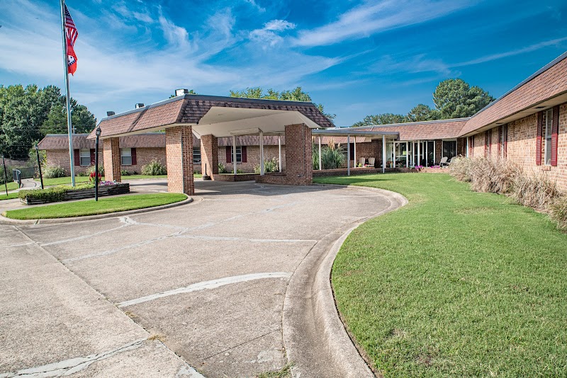 THE SPRINGS OF GREERS FERRY nursing home in HEBER SPRINGS, AR - Photo 2 of 5