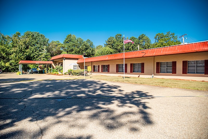 THE SPRINGS OF CAMDEN nursing home in CAMDEN, AR - Photo 3 of 6