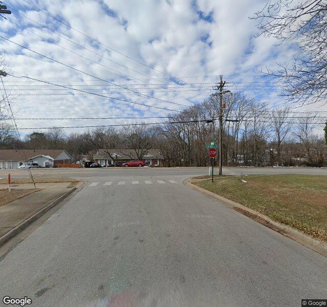 FAYETTEVILLE HEALTH AND REHABILITATION CENTER nursing home in FAYETTEVILLE, AR - Photo 5 of 5