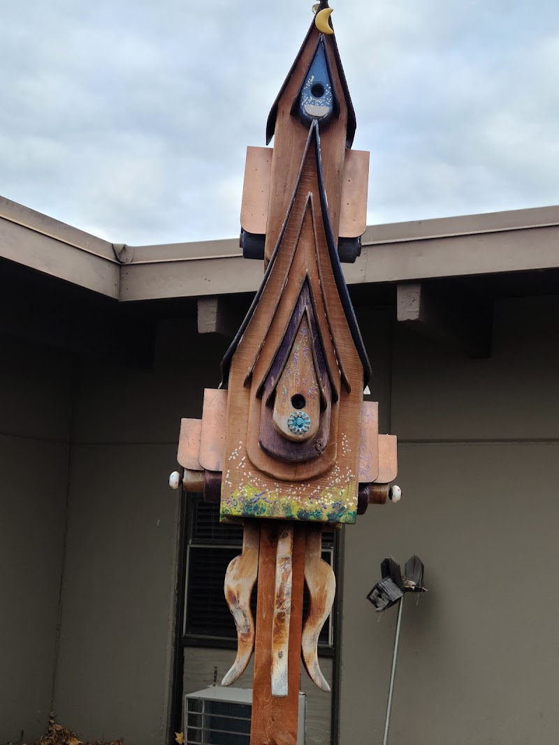 VAN BUREN HEALTHCARE AND REHABILITATION CENTER nursing home in VAN BUREN, AR - Photo 2 of 8