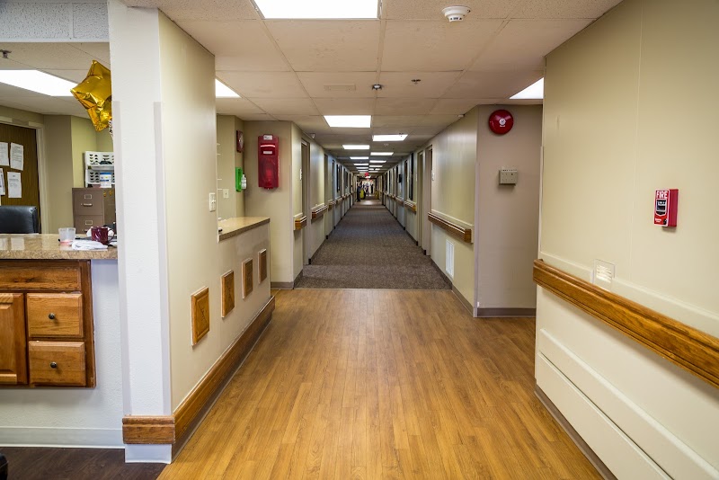 THE BLOSSOMS AT VAN BUREN REHAB AND NURSING CENTER nursing home in VAN BUREN, AR - Photo 3 of 5