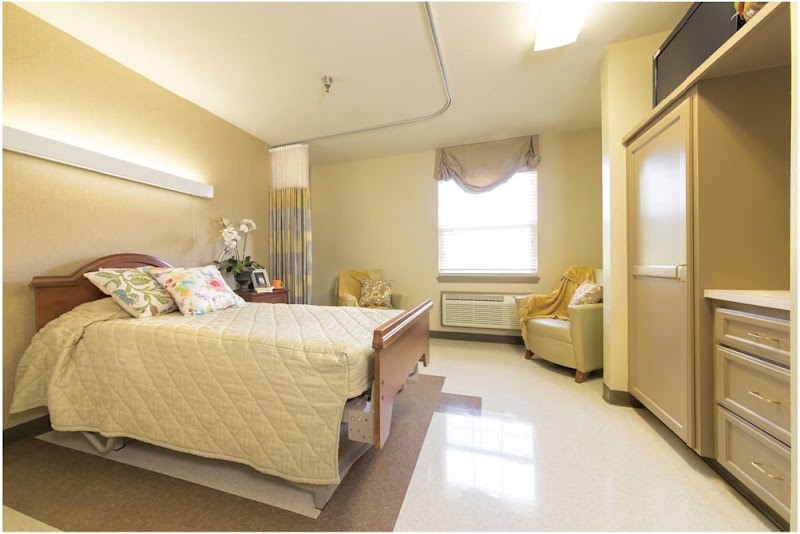 RUSSELLVILLE NURSING AND REHABILITATION CENTER nursing home in RUSSELLVILLE, AR - Photo 3 of 5