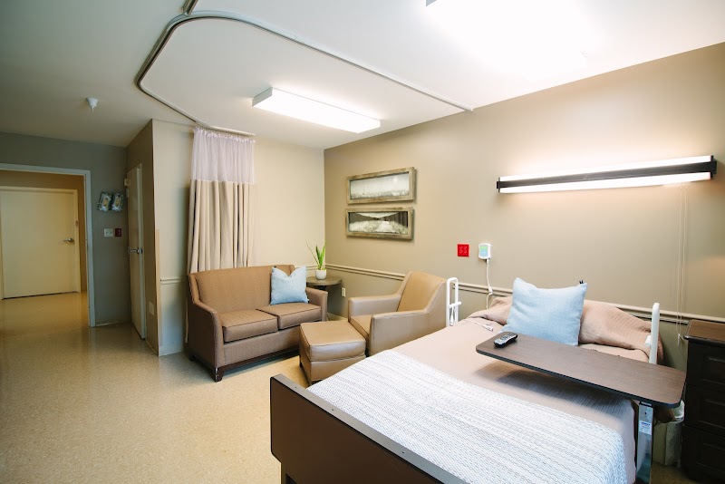 ALCOA PINES HEALTH AND REHABILITATION nursing home in BENTON, AR - Photo 2 of 5