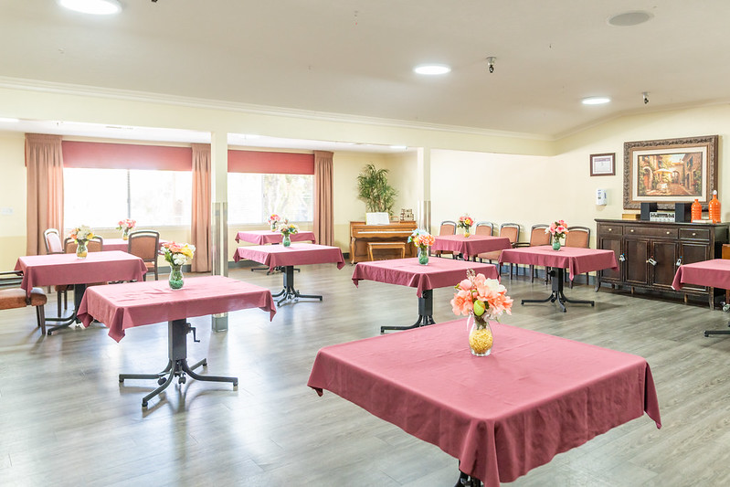 REDLANDS HEALTHCARE CENTER nursing home in REDLANDS, CA - Photo 3 of 10