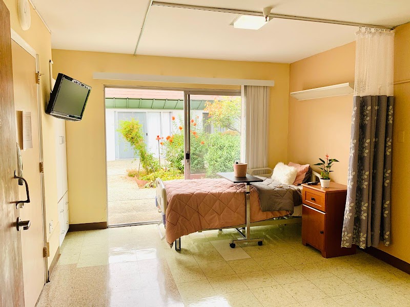 REDWOOD GROVE POST ACUTE nursing home in SANTA CRUZ, CA - Photo 2 of 5