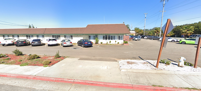 REDWOOD GROVE POST ACUTE nursing home in SANTA CRUZ, CA - Photo 4 of 5