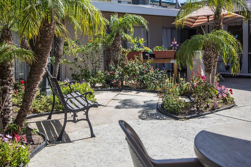 THE EARLWOOD nursing home in TORRANCE, CA - Photo 5 of 5