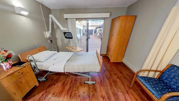 CALIFORNIA POST-ACUTE CARE nursing home in LYNWOOD, CA - Photo 5 of 5