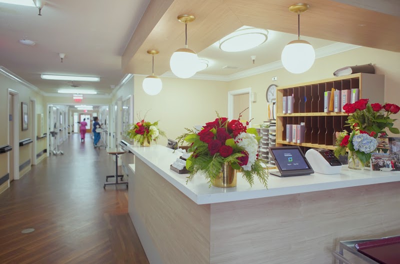 SOUTH MARIN HEALTH & WELLNESS CENTER nursing home in GREENBRAE, CA - Photo 2 of 9